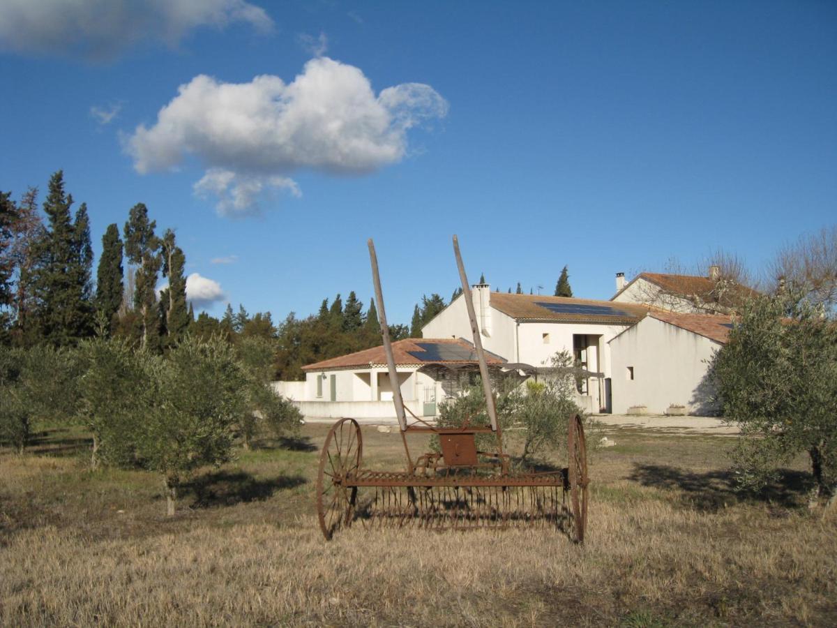 Les Gites Du Mas Canillac Châteaurenard المظهر الخارجي الصورة