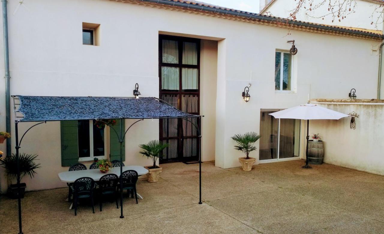 Les Gites Du Mas Canillac Châteaurenard المظهر الخارجي الصورة